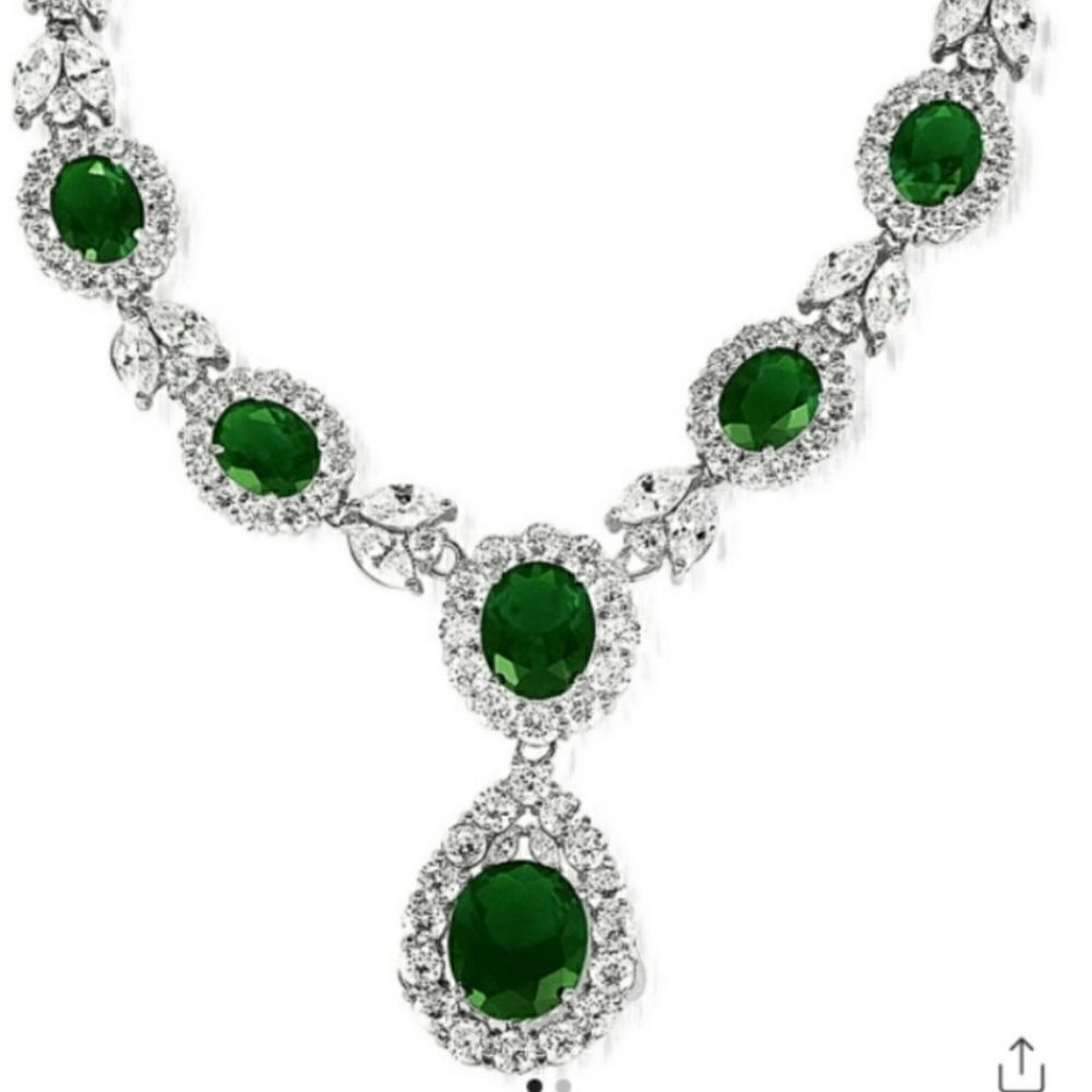 GENEVIVE Silver Necklace   